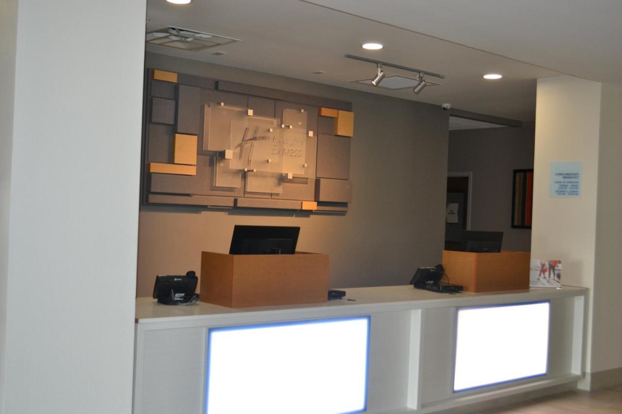 Holiday Inn Express Tallahassee-University Central By Ihg מראה חיצוני תמונה